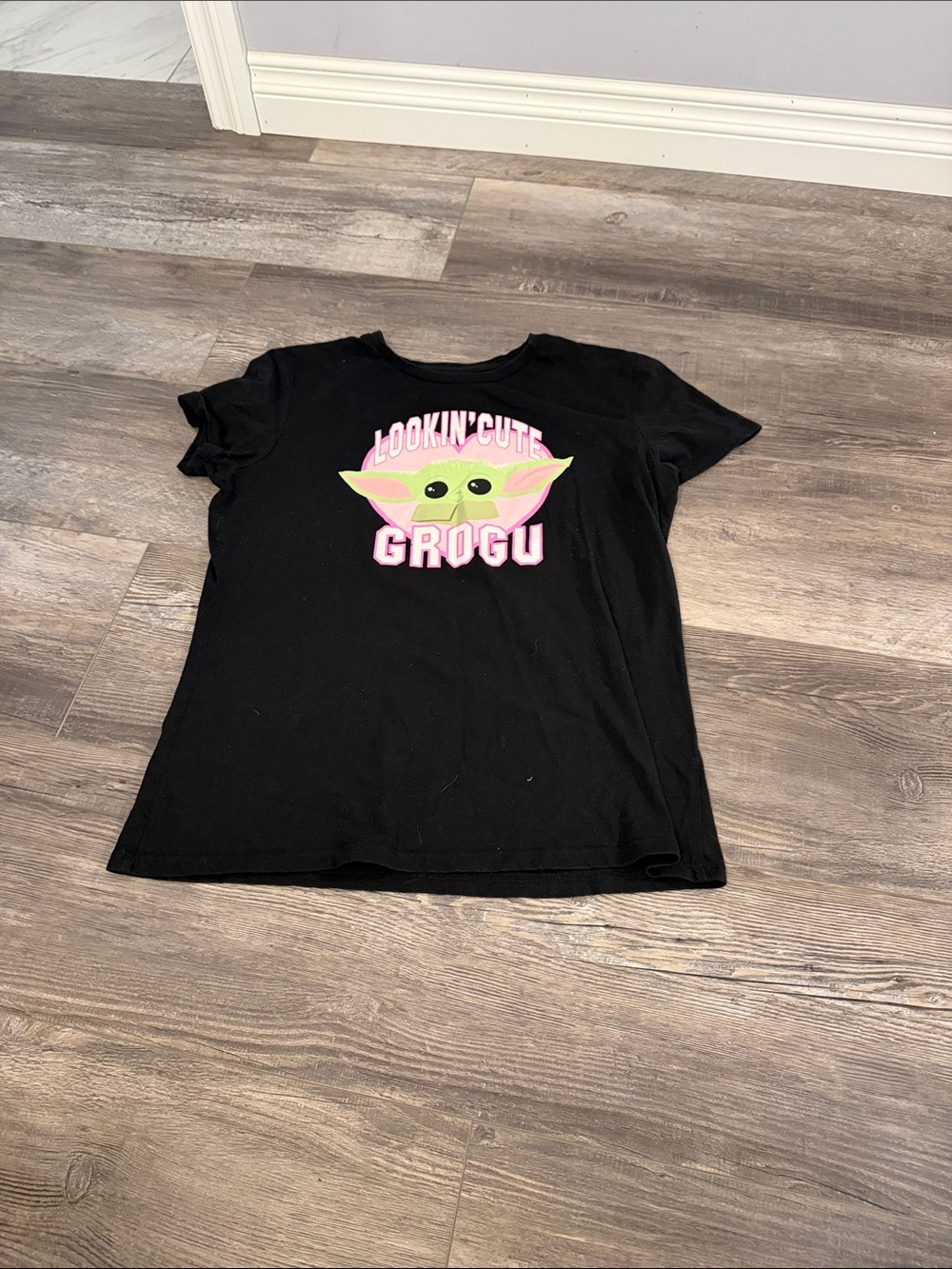Star Wars Black 'Lookin' Cute Grogu' Short Sleeve Tee
